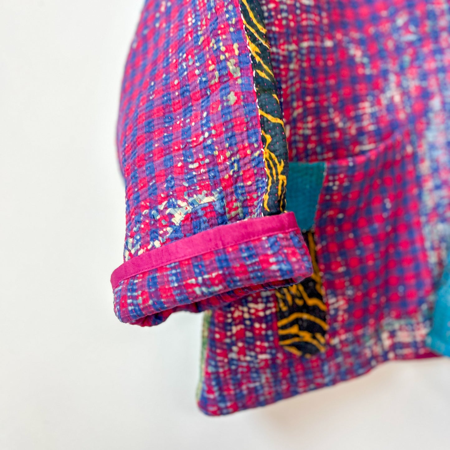 kantha-kacket-handmade-vintage-modern-colourful-blue-violet-33-sleeve