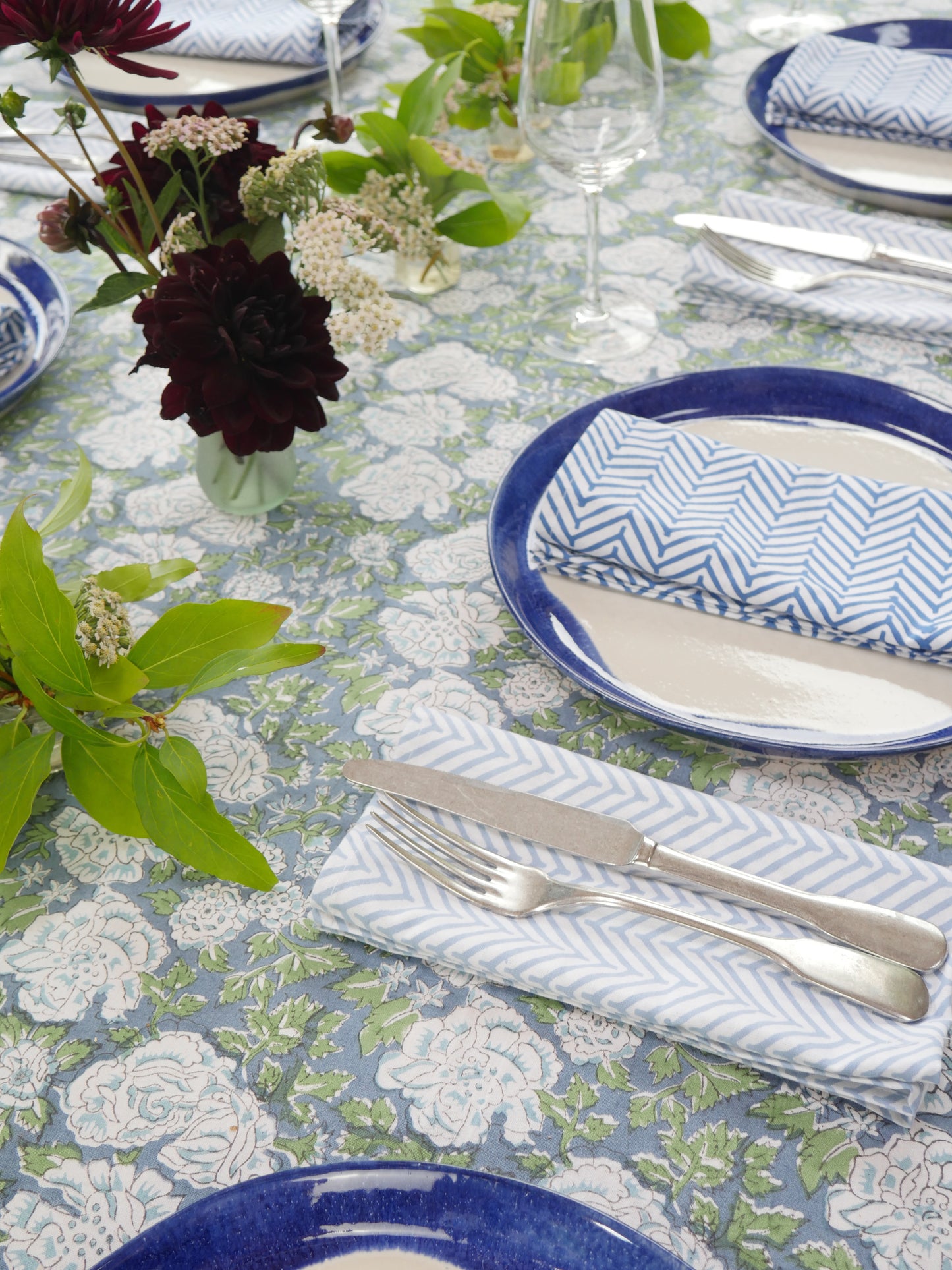 Block Printed tablecloth In Bloom
Floral Tablecloth
Blue and green Floral
Tablescape
country home