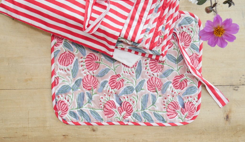 constance-and-denny-set-of-6-placemats-red-floral