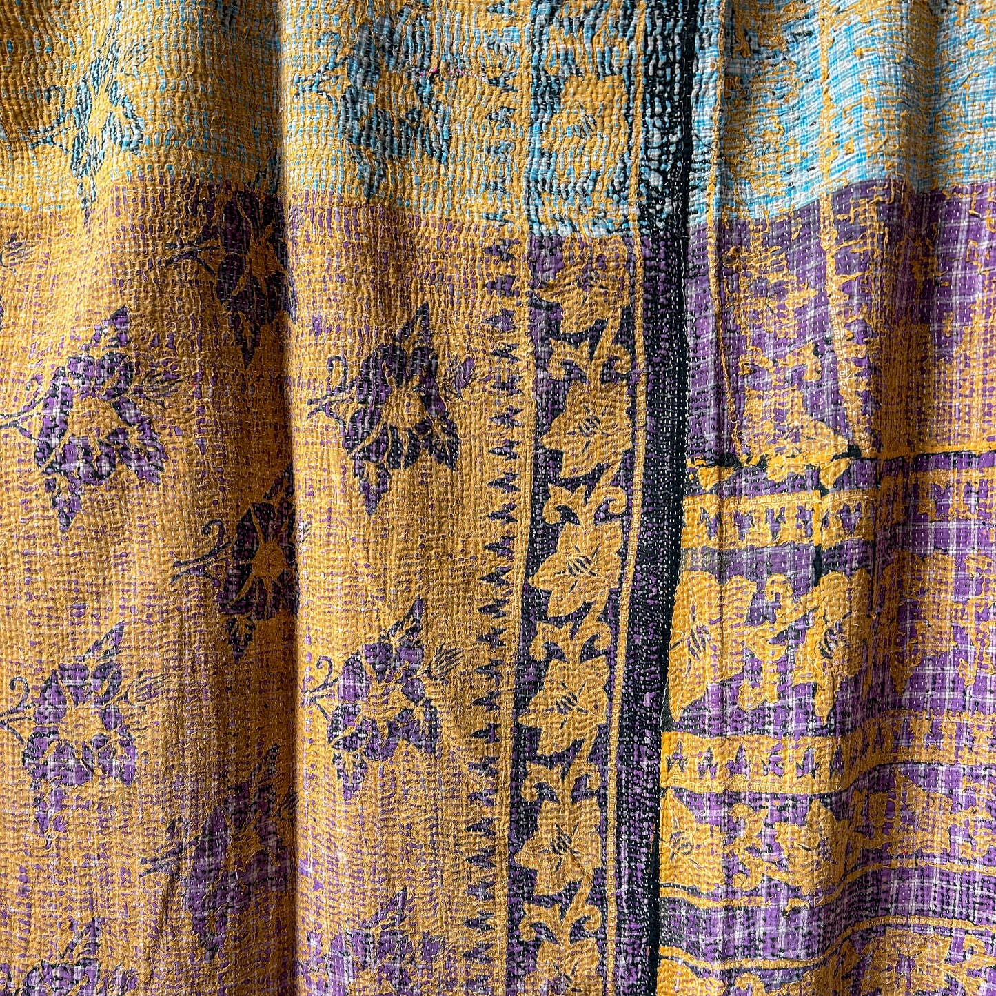 kantha-vintage-2011-hand-made-blanket-throw-textiles-wall-hanging-detail