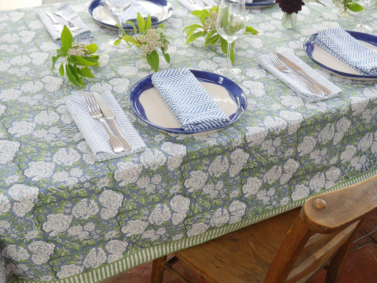 Block Printed tablecloth In Bloom
Floral Tablecloth
Blue and green Floral
Tablescape
country home