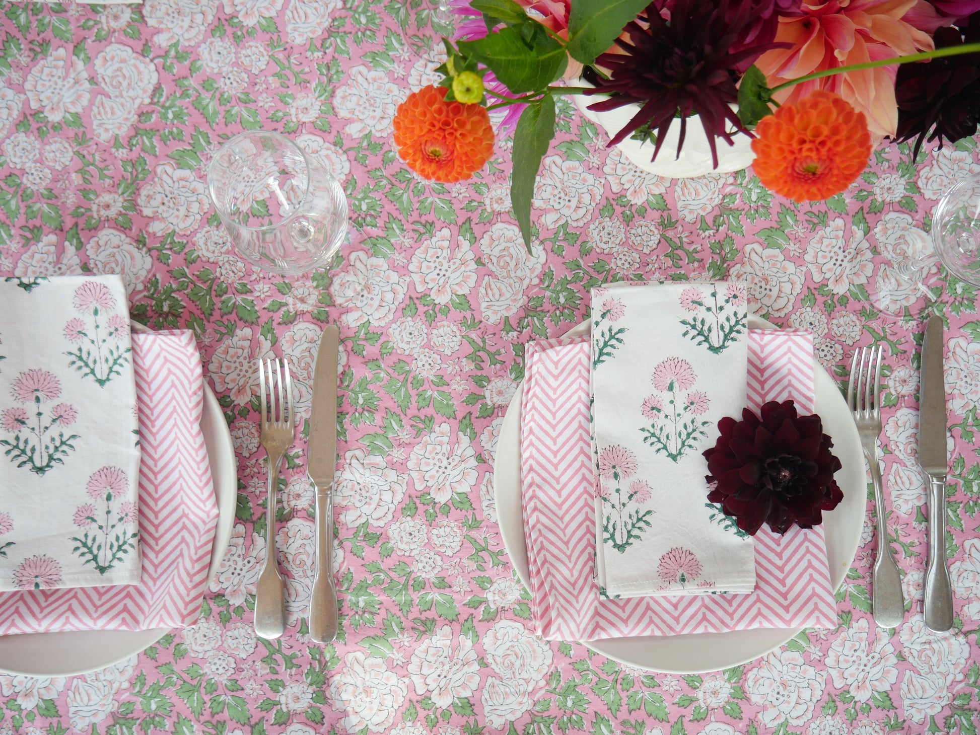 Block Printed tablecloth In Bloom
Floral Tablecloth
Pink Floral
Tablescape