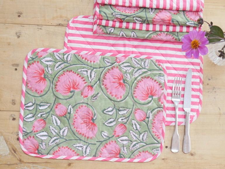 PINK POPPY set of 6 quilted placemats