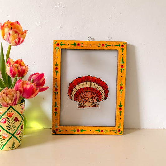 RED SHELL WITH YELLOW FRAME