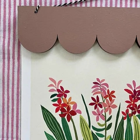 SULKING ROOM PINK scalloped magnetic picture hanger 