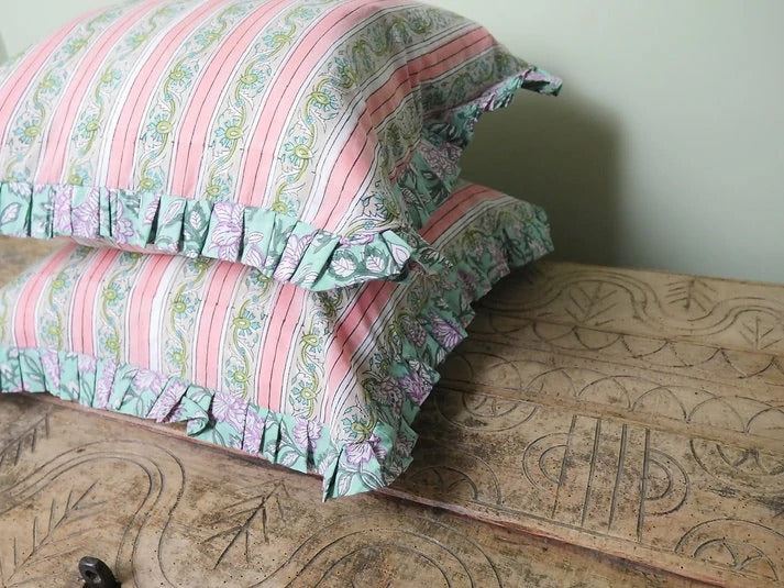 TRELLLIS MINT RUFFLE block printed ruffle cushion