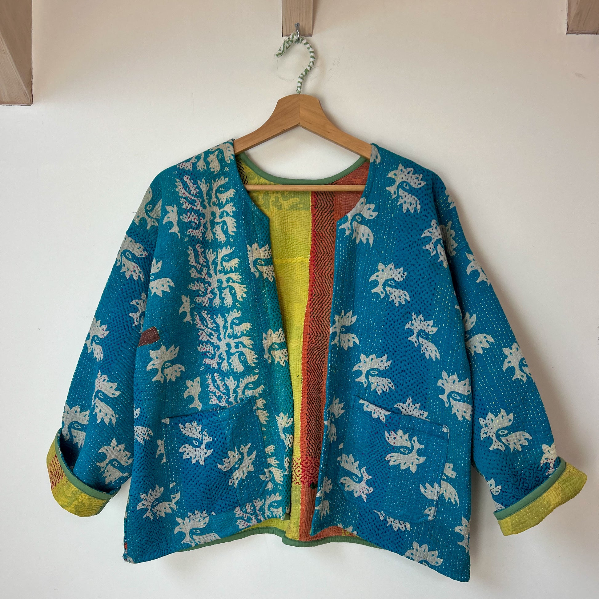 Vintage-kantha-jacket-handmade-unique-38-turquoise-pattern