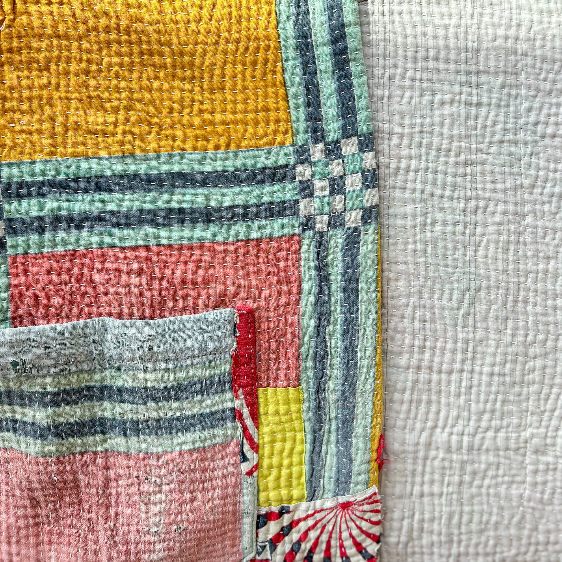 kantha-vintage-jacket-16-handmade-clothing-constance-and-denny-cotton-women-multi-coloured-shortjacket-pocket