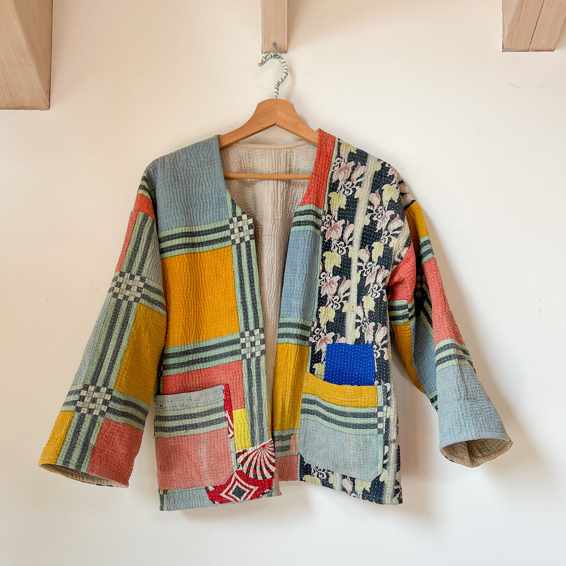 kantha-vintage-jacket-16-handmade-clothing-constance-and-denny-cotton-women-multi-coloured-shortjacket