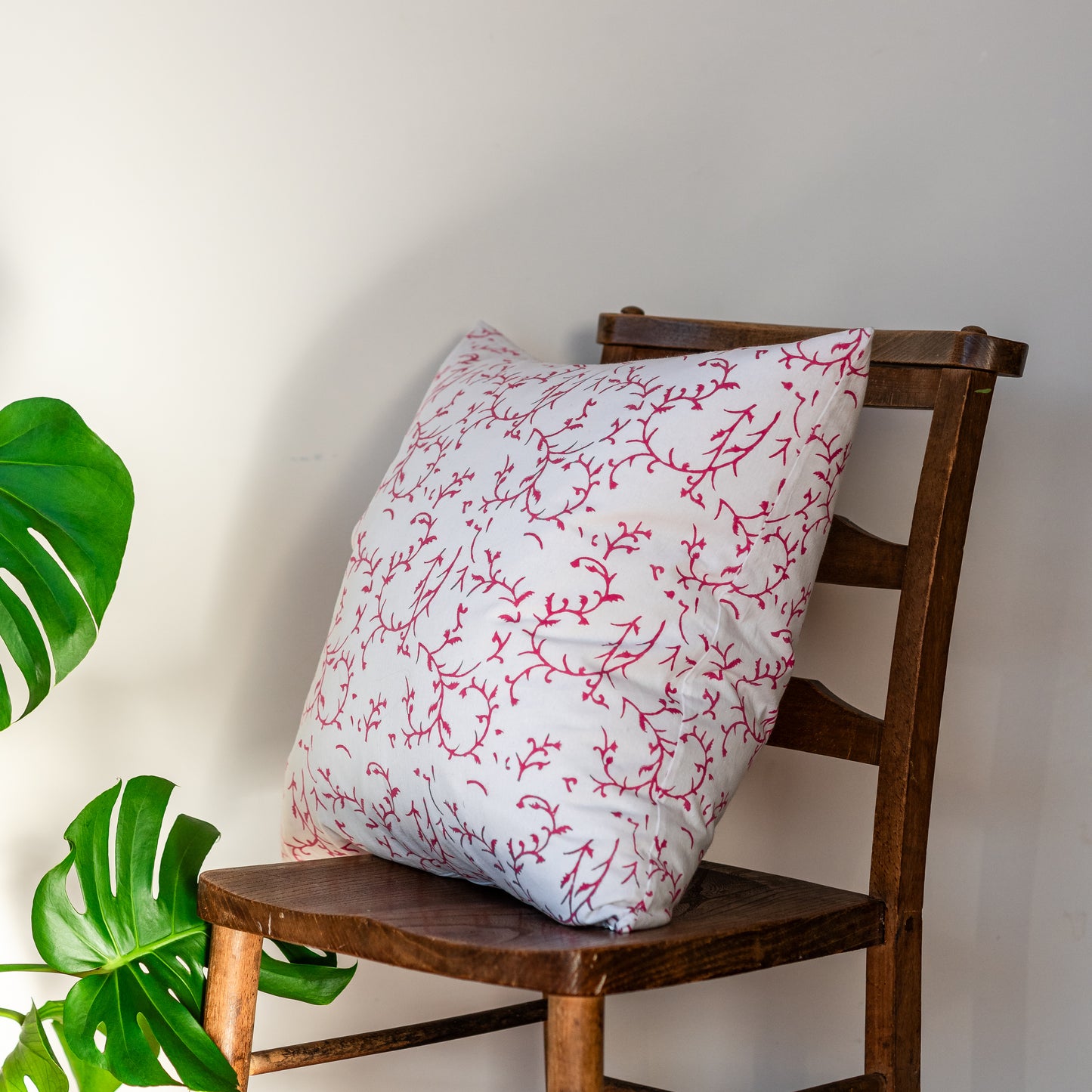 constance-and-denny-block-printed-floral-cotton-pink-side-cushion