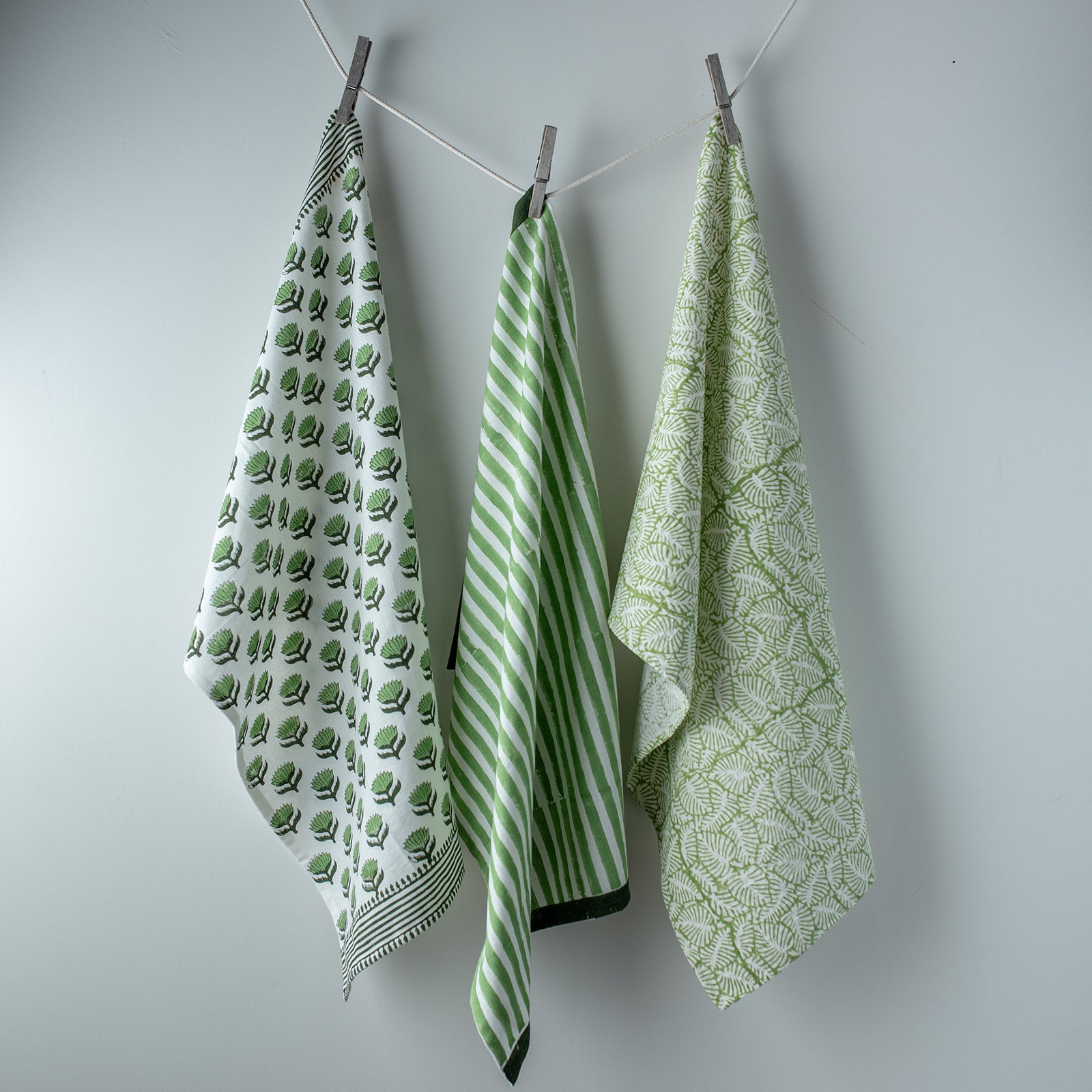 lotus-flower-stripe-leaf-block-printed-green-lime-tea-towel