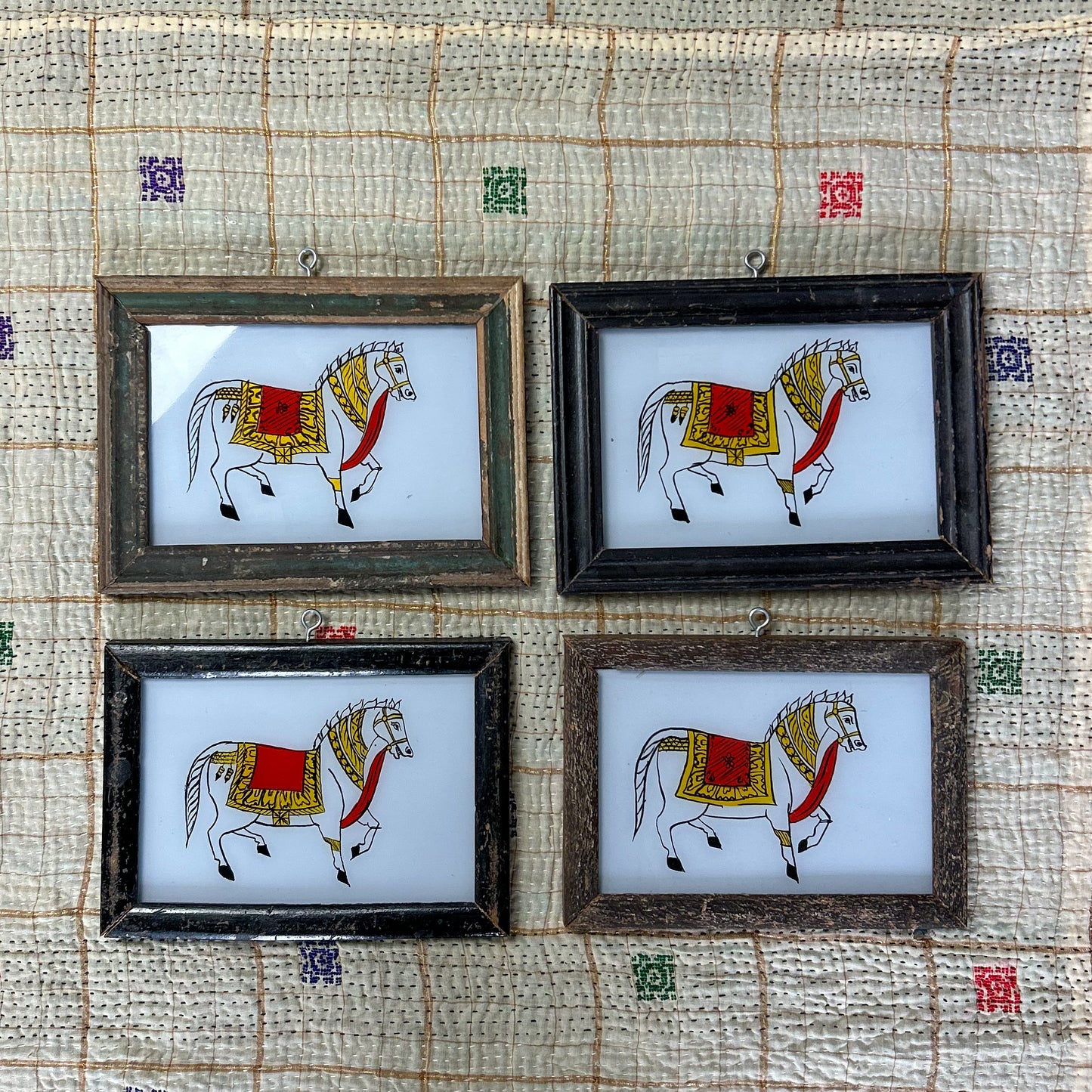 indian-glass-painting-horse-white-background-handpainted-indian-glass painting-small