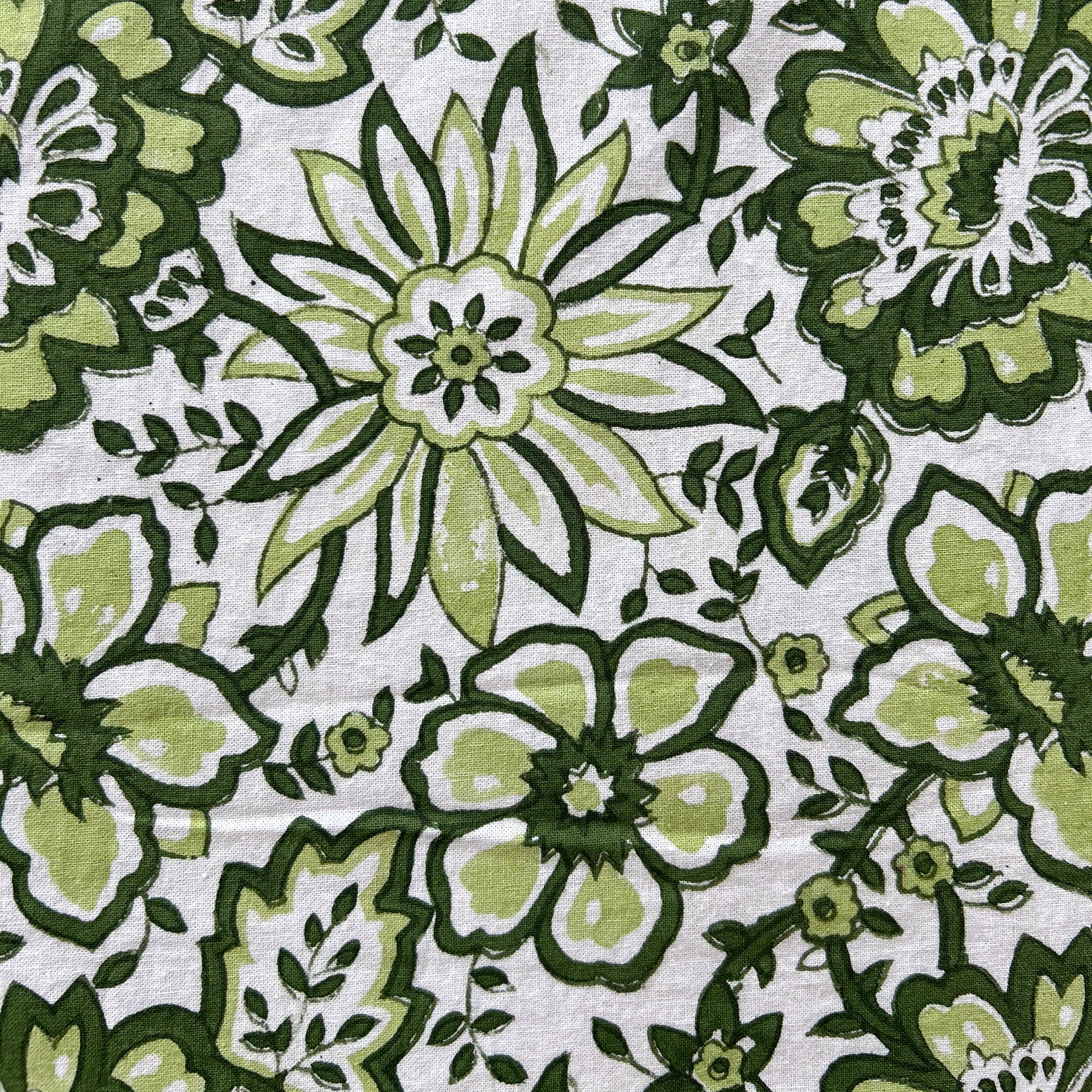 meadow-tablecloth-green-block-printed-fresh-8-seat-table