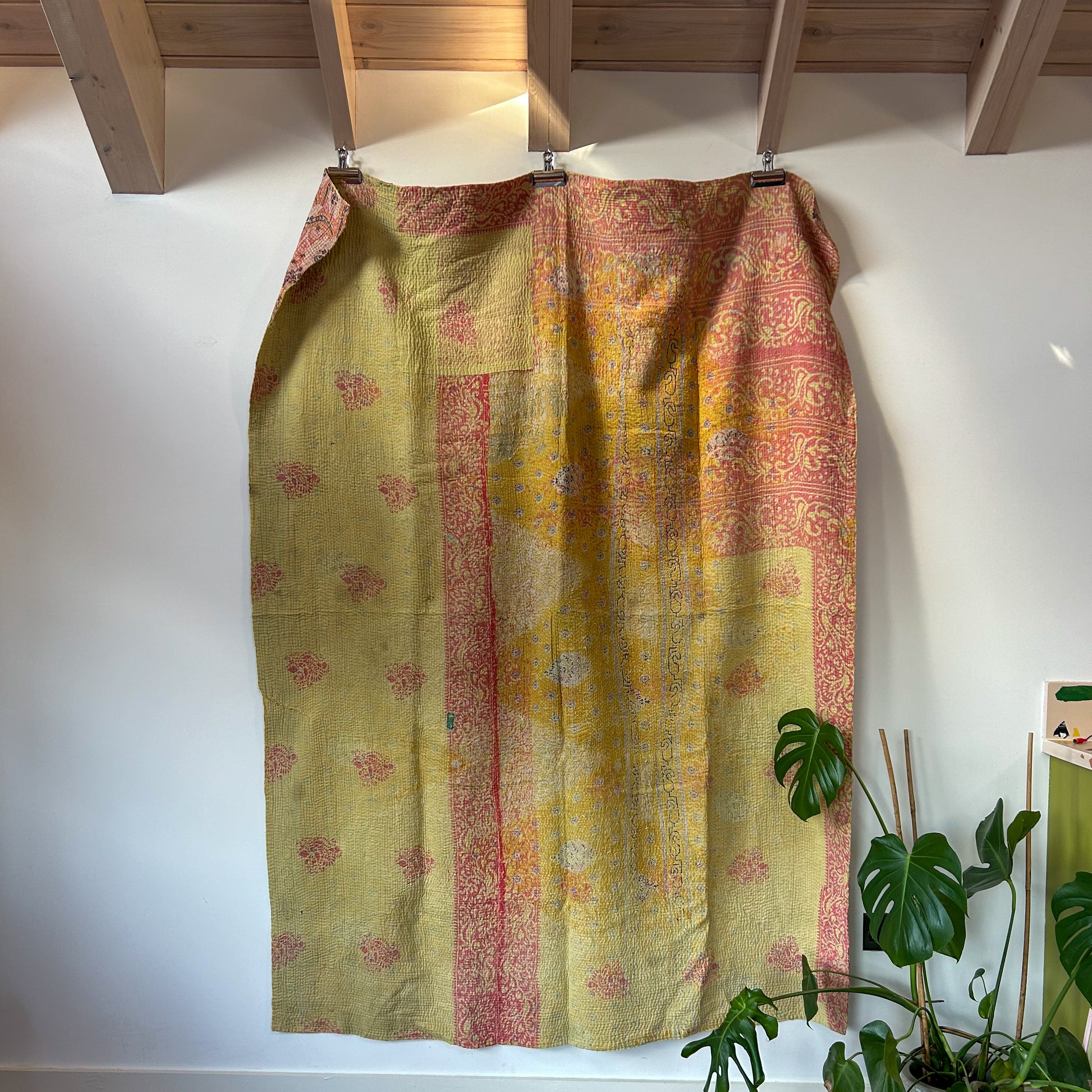 vintage-kantha-throw-blanket-comfort-wall-hanging-soft-yelloe