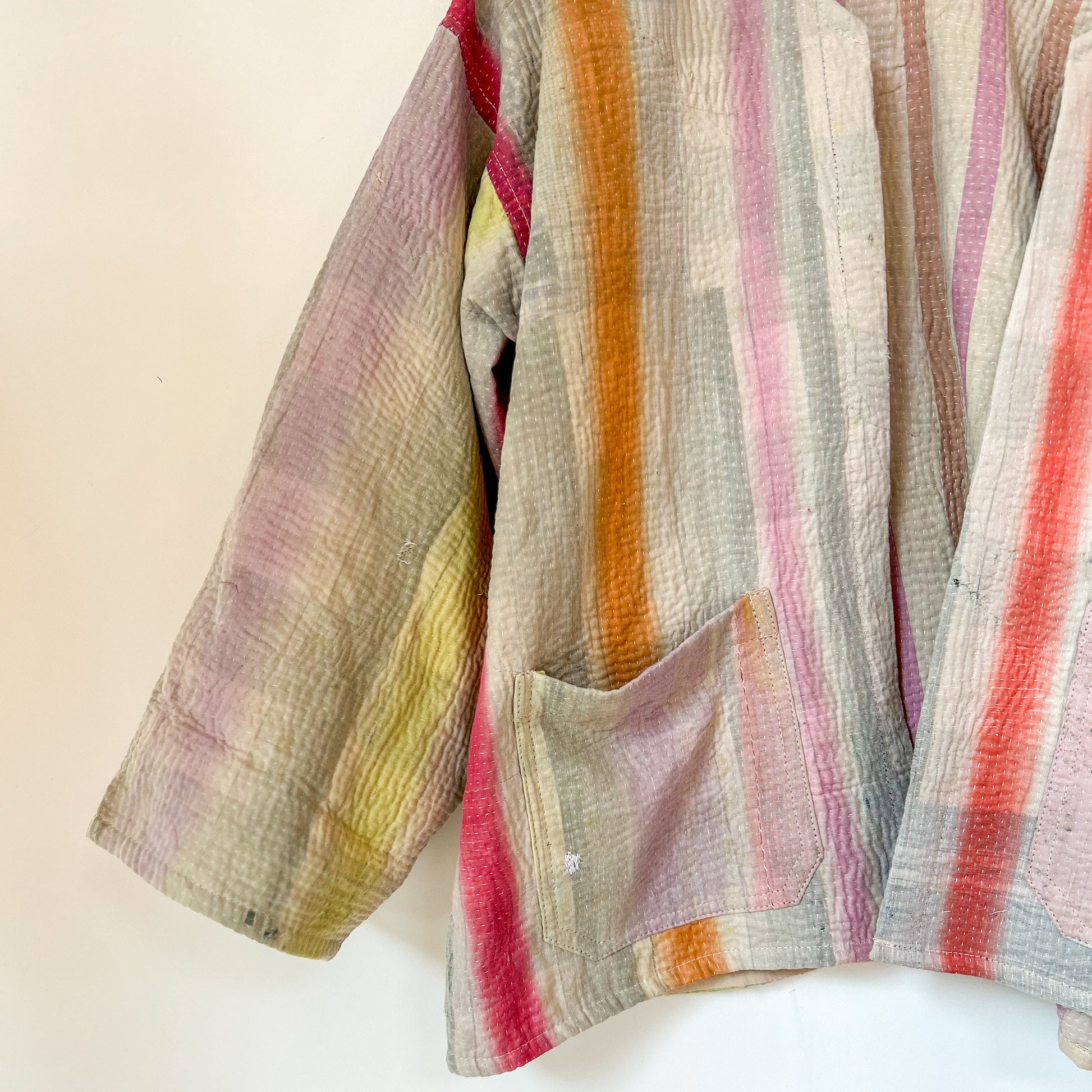 kantha-vintage-jacket-13-handmade-clothing-constance-and-denny-cotton-women-pink-white-shortjacket