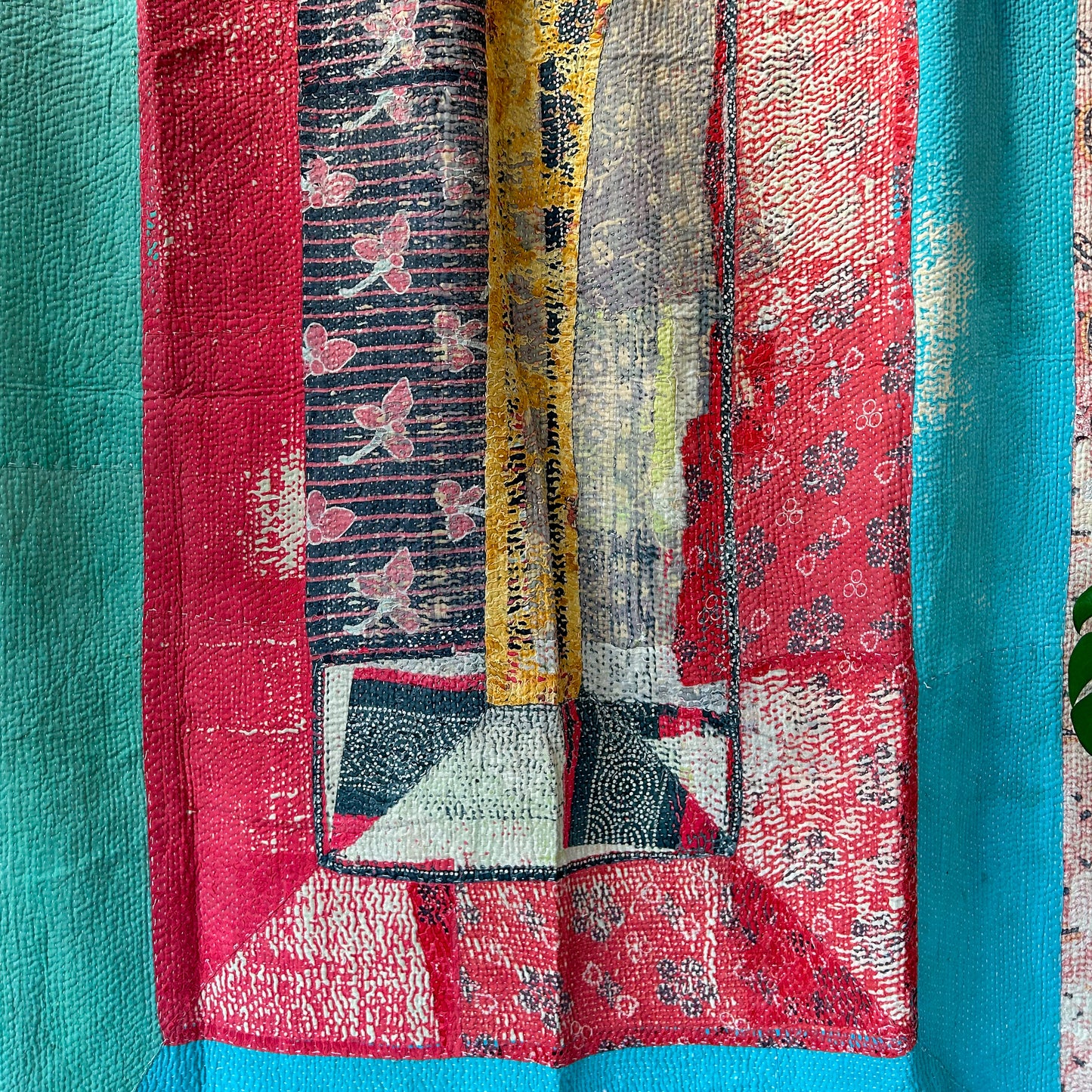 vintage-kantha-throw-blanket-comfort-wall-hanging-detail