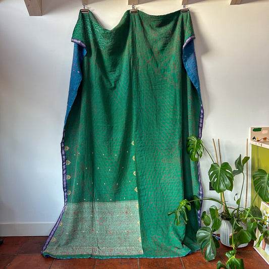 kantha-vintgae-throw-blanket-textiles-green-comfort