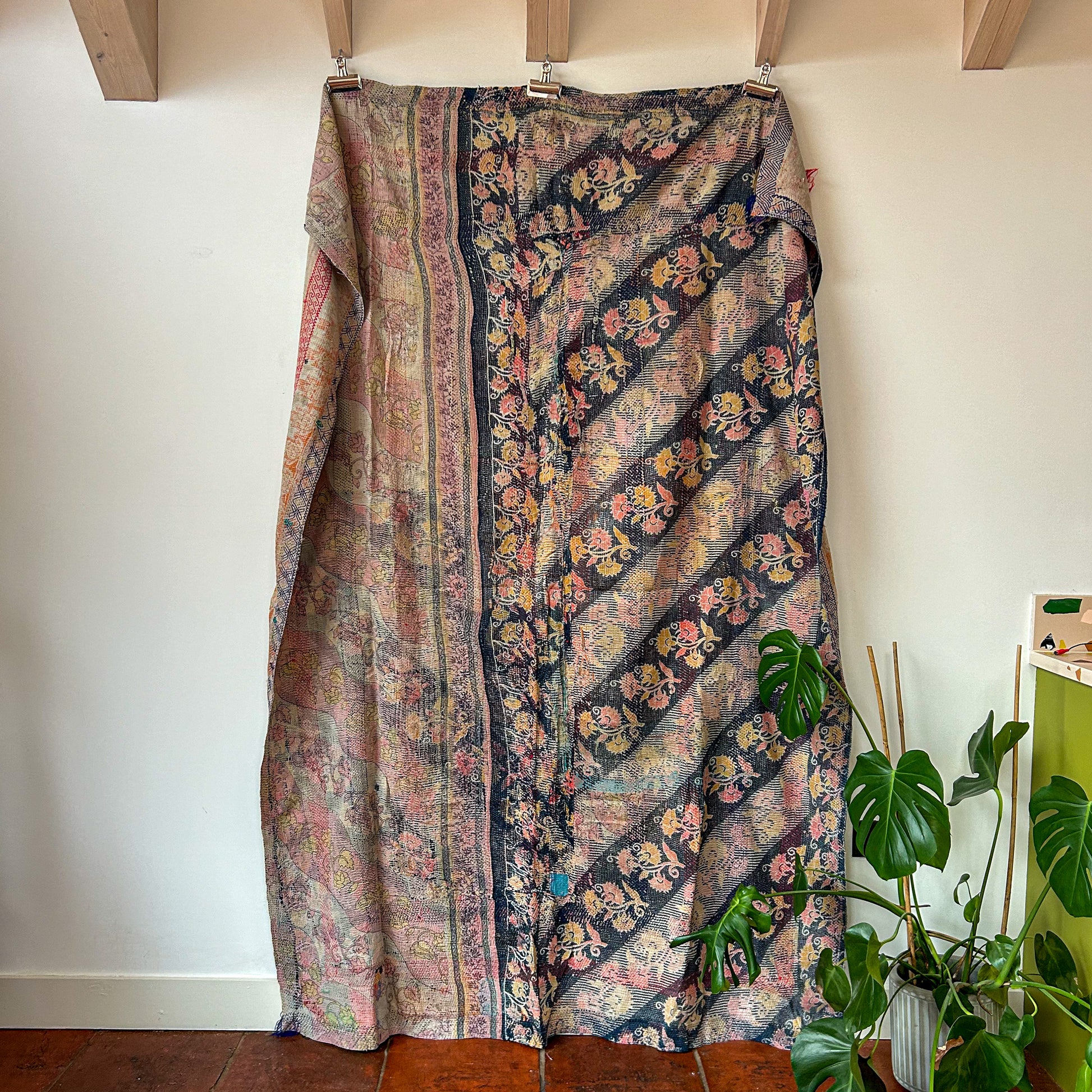 vintage-kantha-floral-textiles