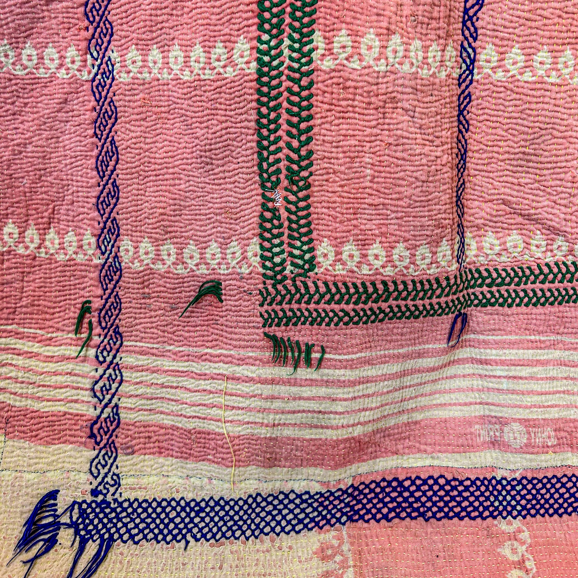 kantha-vintgae-throw-blanket-textiles-yellow-coral-details