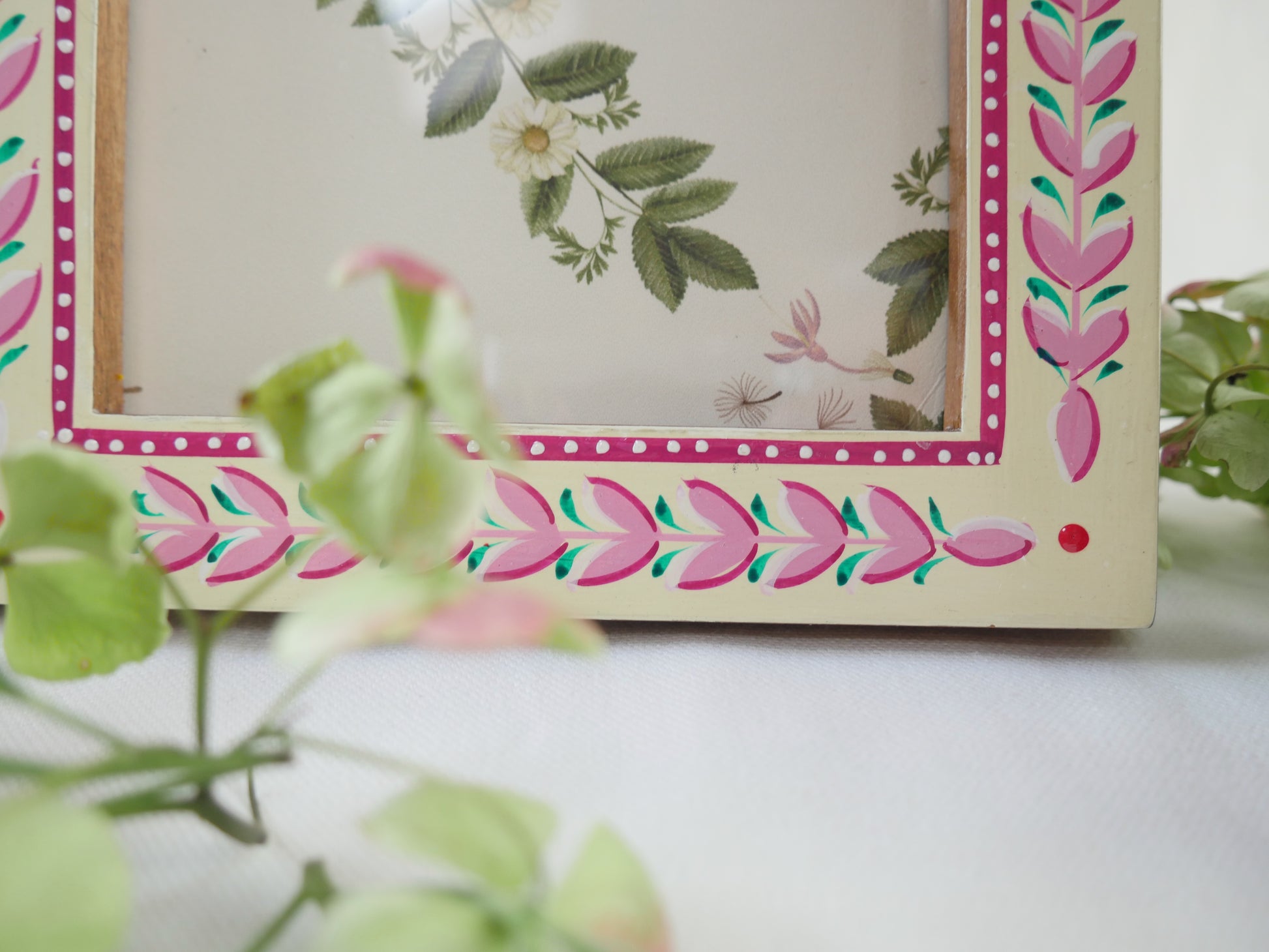 flower garland hand painted frame 