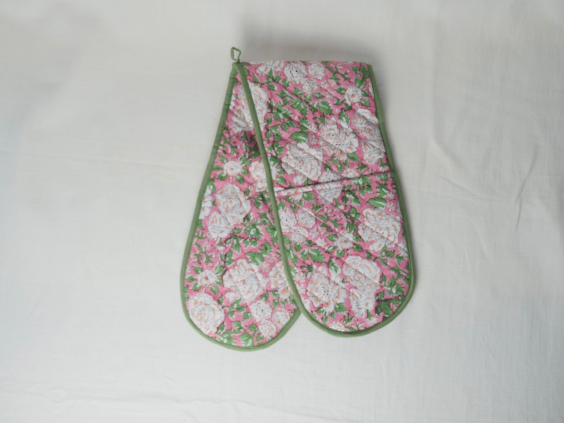 oven gloves
oven mitt
double oven gloves